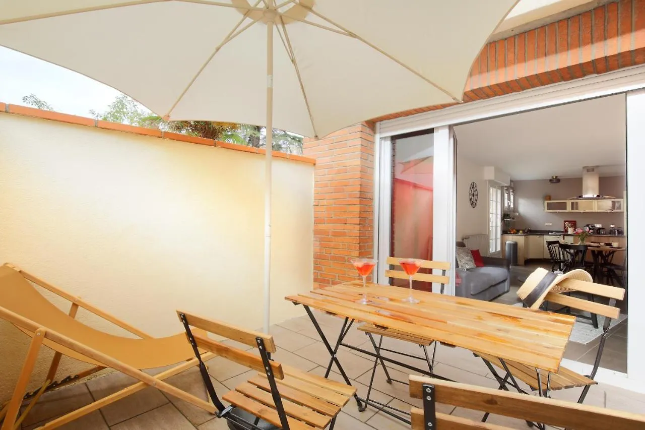 トゥールーズExpat Renting - Le Bistrot - St Cyprien - Parkingアパートメント アパート
